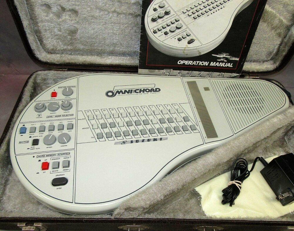 Suzuki Omnichord OM-84 System Two w/ Hard Case Power Supply Manual TESTED! WORKS - Image 11