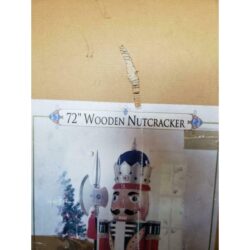 72 6 ft tall wooden nutcracker pair vintage good condition - Image 5