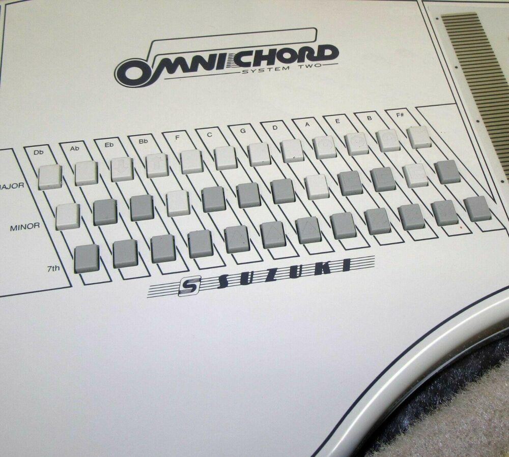 Suzuki Omnichord OM-84 System Two w/ Hard Case Power Supply Manual TESTED! WORKS - Image 7