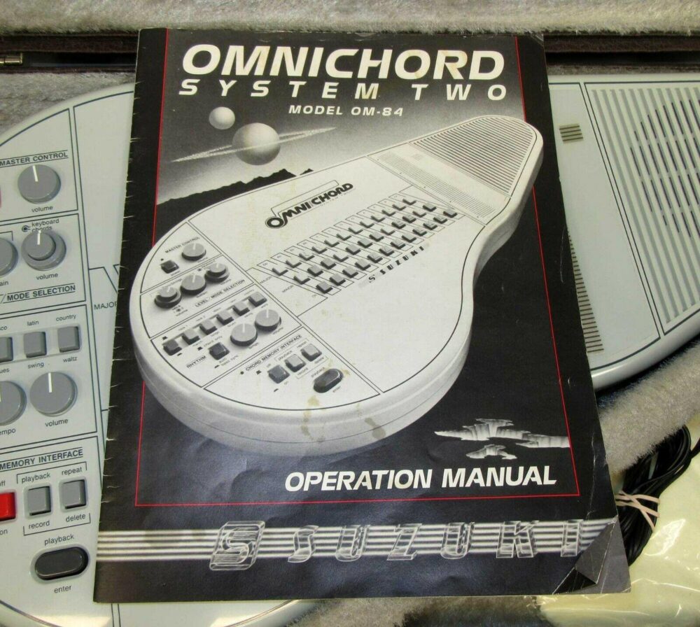 Suzuki Omnichord OM-84 System Two w/ Hard Case Power Supply Manual TESTED! WORKS - Image 2