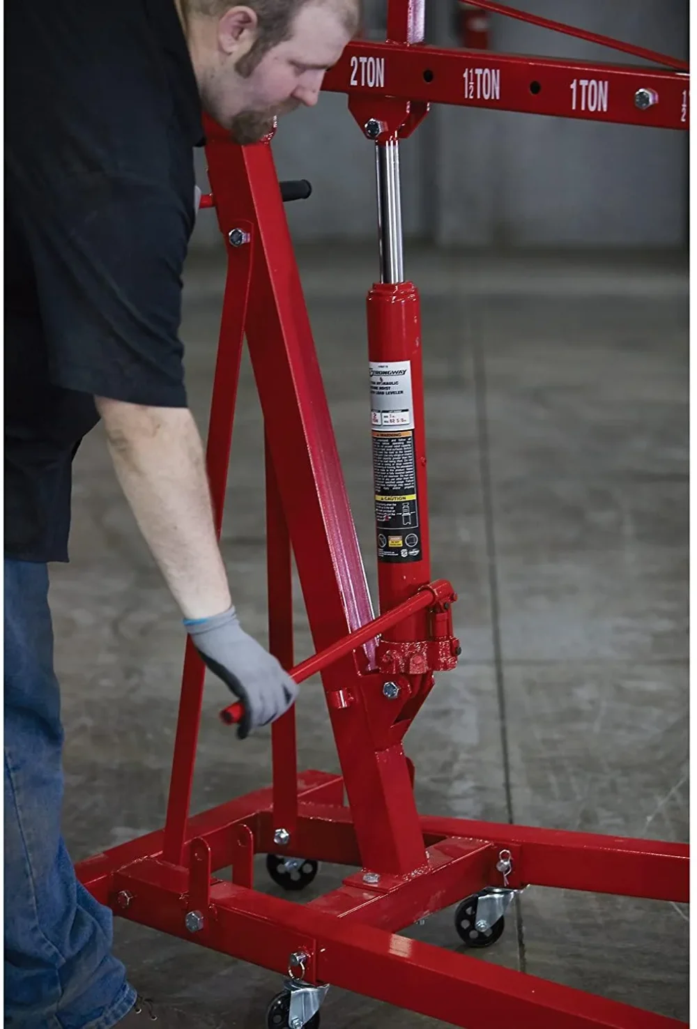 Strongway Hydraulic Engine Hoist with Load Leveler – 2-Ton Capacity, 1in.-82 5/8in. Lift Range - Image 9